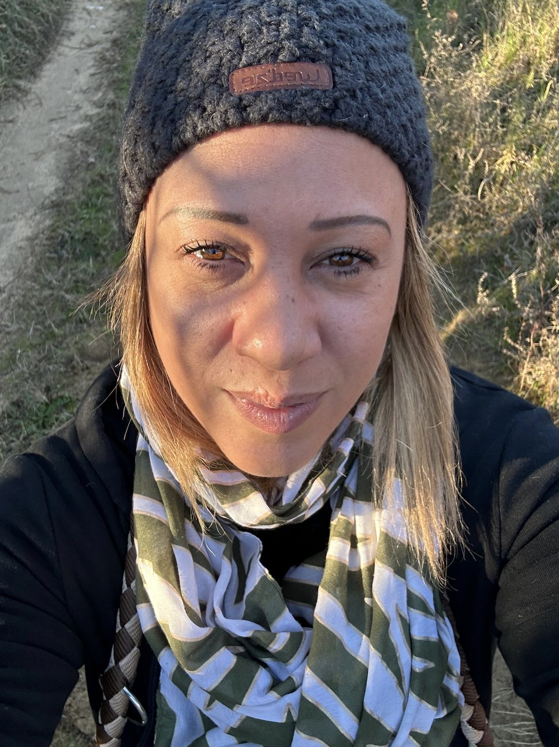 Cynthia, masseuse au salon 2M Studio à Lagnes, proche de L’Isle-sur-la-Sorgue